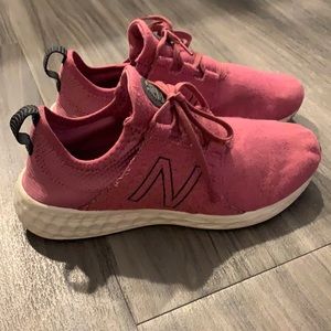 New Balance Fresh Foam Cruz in magenta. Size 9.5 women’s